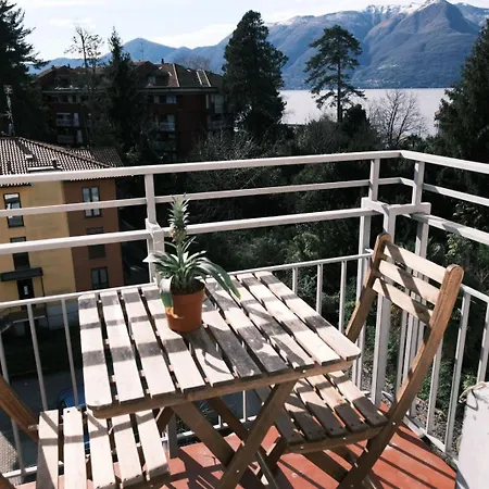 Lake & Montains View Studio With Free Parking, 1Hour From Stresa & Borromean Islands Luino
