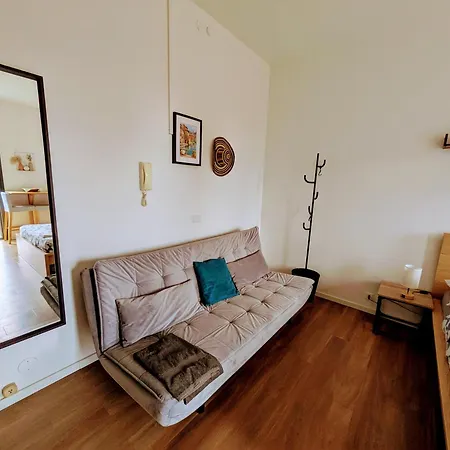 Apartment Lake & Montains View Studio With Free Parking, 1Hour From Stresa & Borromean Islands Luino