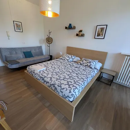 Lake & Montains View Studio With Free Parking, 1Hour From Stresa & Borromean Islands Luino